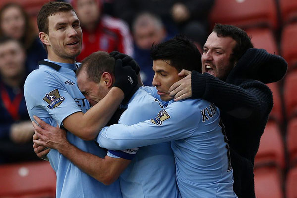 米多指责利物浦种族歧视萨拉赫，称杰拉德未受同等对待（米多：利物浦对萨拉赫存种族歧视，杰拉德未获同等待遇）