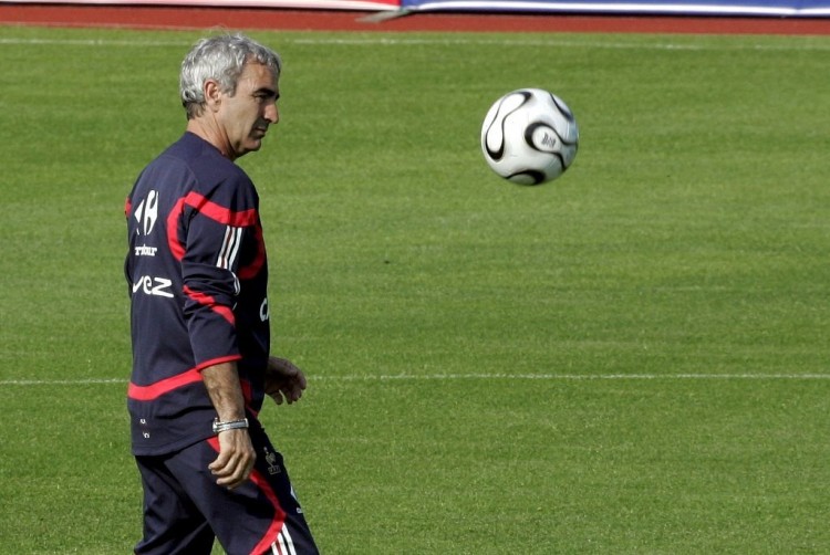 半场战报：沃尔夫斯堡2-0柏林联合，阿穆拉1射1传，维默尔破门（半场速报：沃尔夫斯堡2比0领先柏林联合，阿穆拉传射建功，维默尔收获进球）