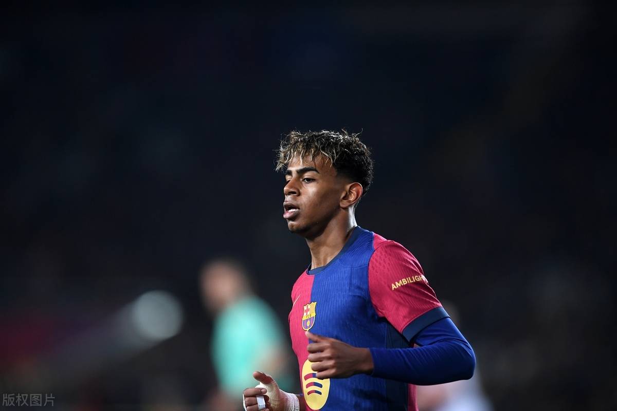 外线开炮！广州三分3连击 打出10-2的攻击波反超辽宁（外线火力全开！广州连中三记三分，轰出10-2高潮反超辽宁）