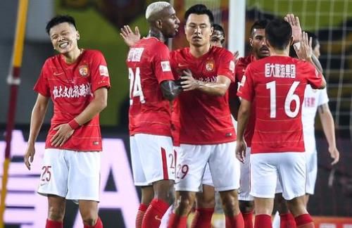 全面处于下风，本赛季西甲球队欧冠10战英超球队1胜9负（欧冠对英超10战仅1胜9负，西甲本赛季全面被压制）