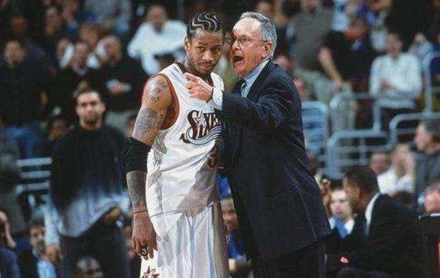 浓眉：我和欧文关系很亲密，迫不及待地想看到他真正回归球队（浓眉：与欧文交情深厚，盼他尽快全面回归球队）