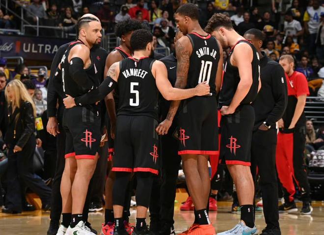 佩杜拉：国米和那不勒斯关注卡利亚里20岁左后卫伊德里西（佩杜拉：国米、那不勒斯盯上卡利亚里20岁左后卫伊德里西）